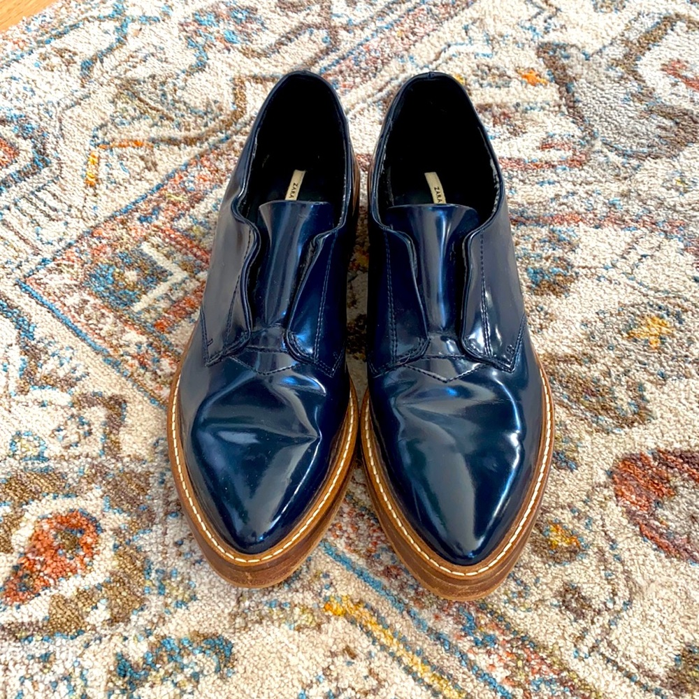 Zara Basic Patent Dress Shoe Size 39